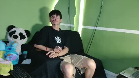 Snapshot of stebeen_smith chatting on November 25, 11:49 pm stebeen smith online show from November 25, 11:49 pm