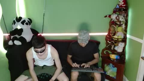 Snapshot of stebeen_smith chatting on December 1, 11:54 pm stebeen smith online show from December 1, 11:54 pm