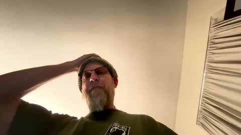 Snapshot of steel259373 chatting on December 10, 8:05 pm steel259373 online show from December 10, 8:05 pm