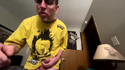 Snapshot of steel259373 chatting on February 24, 3:02 am steel259373 online show from February 24, 3:02 am