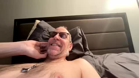 Snapshot of steel259373 chatting on February 7, 2:54 pm steel259373 online show from February 7, 2:54 pm