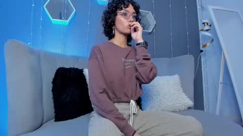 Stefania  online show from March 9, 3:32 am