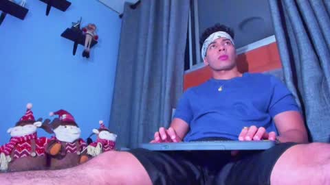 Stefann Salvatore online show from December 19, 2:23 am