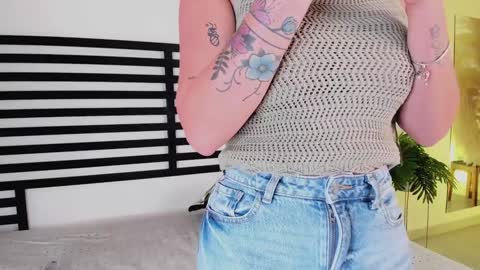 Stefanny   online show from December 13, 4:05 pm