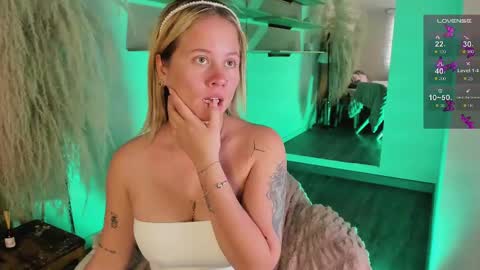 Stefanny   online show from February 27, 12:02 pm