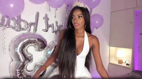 stefannyevans_ online show from February 13, 1:07 pm