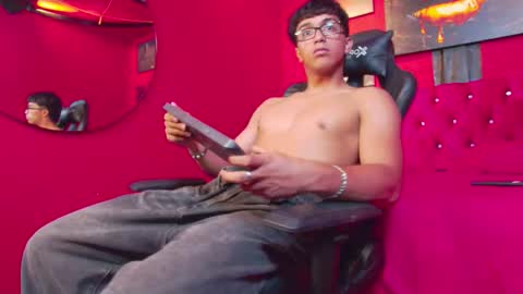 Stefano online show from December 18, 6:58 pm