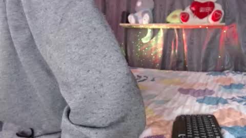 stefany_pablo1 online show from November 24, 12:38 pm