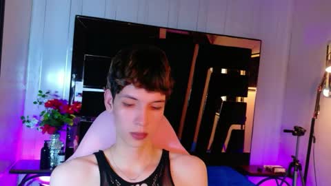 stefany piink online show from May 3, 1:06 pm