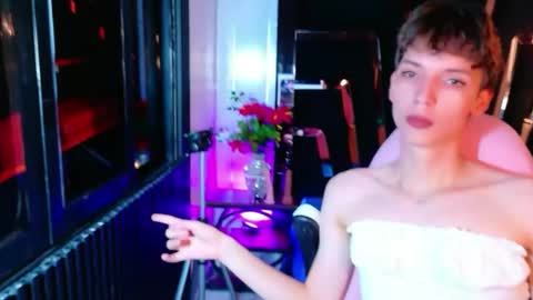 stefany piink online show from May 4, 12:34 pm