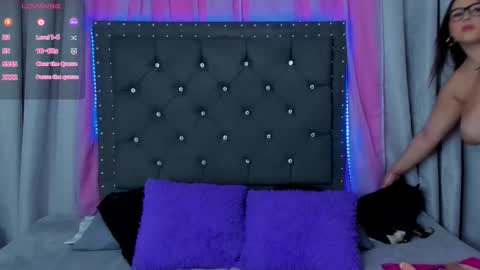 steff_olsen online show from December 5, 6:11 am