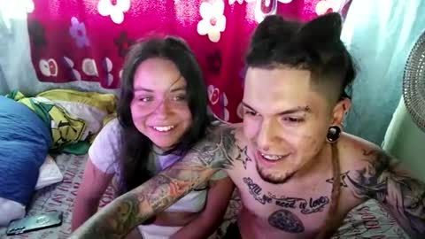 steffandjoshh420 online show from January 9, 9:27 pm