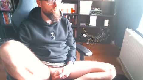 Snapshot of stefffg chatting on March 21, 7:13 am MeStef online show from March 21, 7:13 am