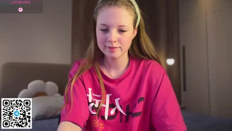 STEFI  Streams every day from 10 PM GTM1  online show from May 7, 2:39 am