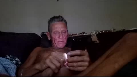 Snapshot of stefy1037 chatting on October 8, 2:53 am stefy1037 online show from October 8, 2:53 am