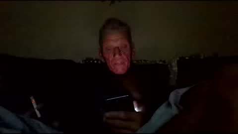 Snapshot of stefy1037 chatting on October 10, 1:26 am stefy1037 online show from October 10, 1:26 am