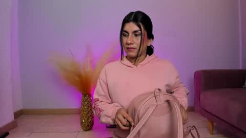 Stefany Bratz online show from April 21, 11:49 am