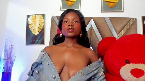 Snapshot of stela__gs chatting on January 9, 2:51 pm stella online show from January 9, 2:51 pm