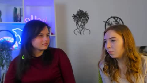 Snapshot of stella_flower chatting on February 13, 12:12 pm stella_flower online show from February 13, 12:12 pm