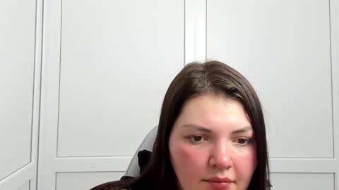 Stella online show from May 19, 1:17 pm