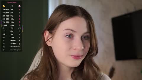 Stella online show from October 3, 9:06 am