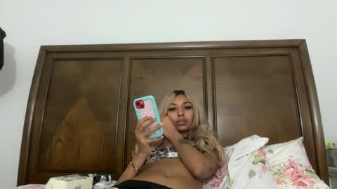 Snapshot of stellaangel chatting on September 24, 12:36 am stellaangel online show from September 24, 12:36 am