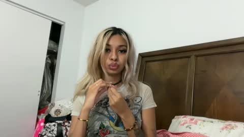 Snapshot of stellaangel chatting on September 30, 1:21 am stellaangel online show from September 30, 1:21 am