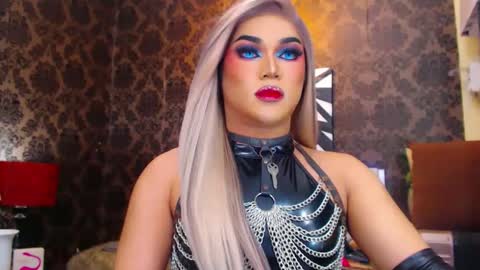 CALL ME STELLA online show from February 12, 9:42 am