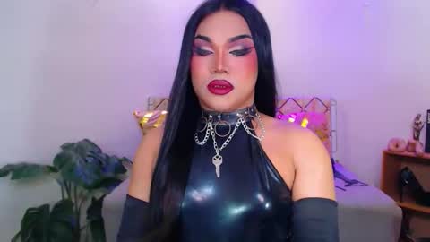 CALL ME STELLA online show from November 18, 9:58 am