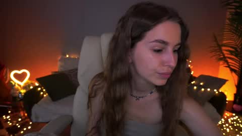stellahoneywell online show from May 14, 1:07 pm