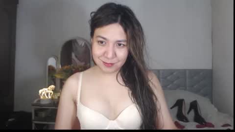 Stella online show from December 22, 2:30 am