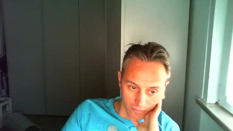 sten015 online show from July 16, 1:06 pm