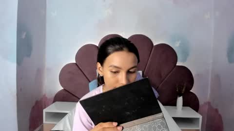 Stefff  online show from March 18, 12:08 pm