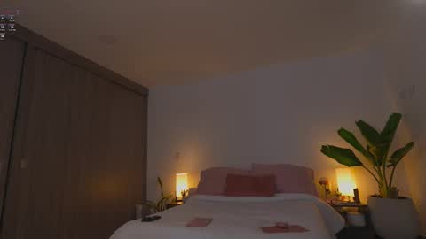 stephania_let online show from March 20, 2:33 pm