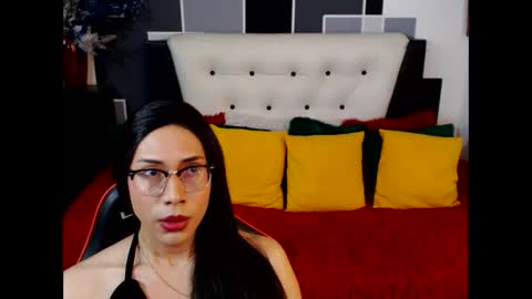 Snapshot of stephanie_dollss chatting on June 2, 2:41 pm stephanie_dollss online show from June 2, 2:41 pm