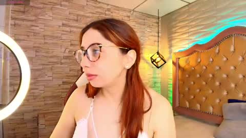 Stephaniesun  online show from April 18, 12:53 pm