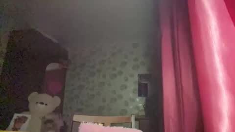 Stephani online show from February 20, 3:01 pm