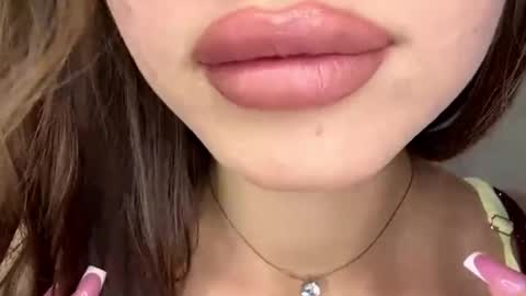Stephani online show from May 30, 4:04 pm