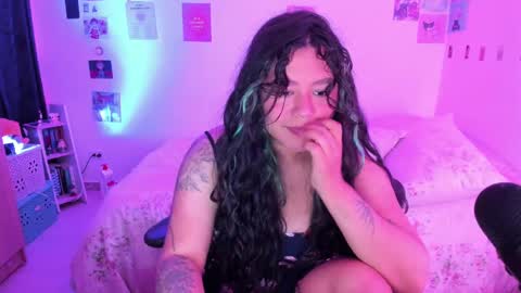 Stephanie  online show from December 23, 4:55 am