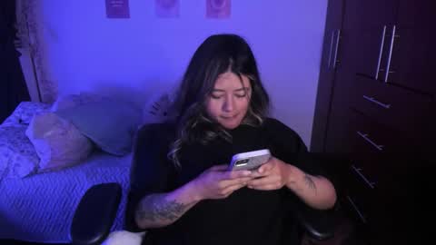 Stephanie  online show from November 2, 2:14 am