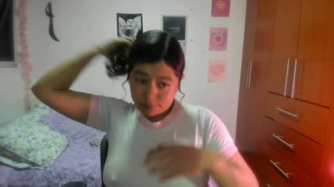 Stephanie  online show from April 2, 1:58 am