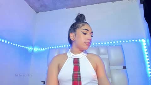Anny online show from March 1, 6:37 am
