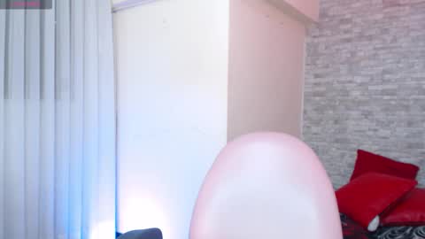 stephany_rodriguez_ online show from November 9, 1:20 pm