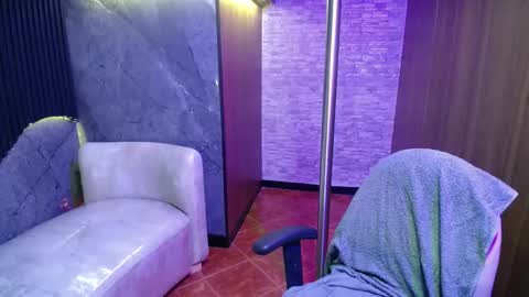 stephany_rodriguez_ online show from February 16, 1:07 pm