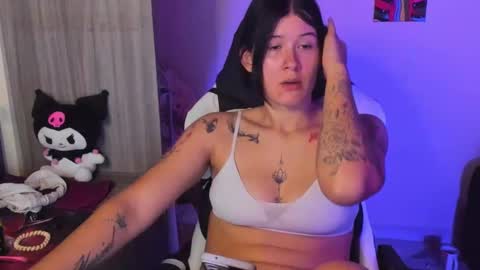 Snapshot of stephany_uwu chatting on October 2, 11:45 pm Stephany independient model online show from October 2, 11:45 pm