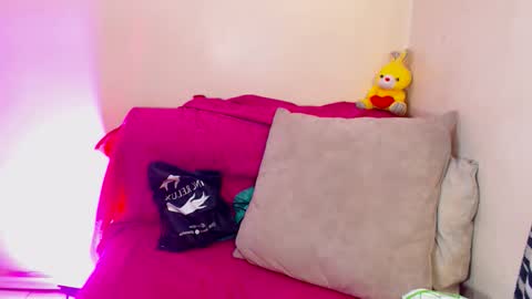 stephanyyx1 online show from March 6, 4:53 am