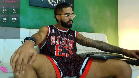    ................     online show from March 31, 3:52 am