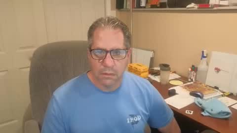 Snapshot of stephenhal9 chatting on September 23, 6:00 pm stephenhal9 online show from September 23, 6:00 pm