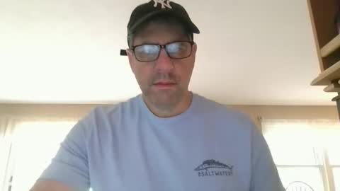 Snapshot of stephenhal9 chatting on October 24, 4:25 pm stephenhal9 online show from October 24, 4:25 pm