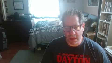 stephenhal9 online show from April 7, 3:23 pm